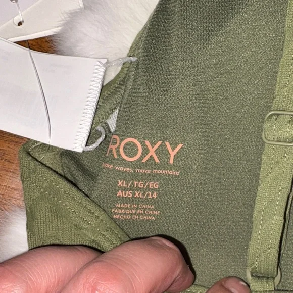 Roxy Olive Green 2 Piece Swimsuit 🩱 - Picture 4 of 12